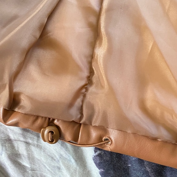 Love Tree Brown Puffer Vest - Picture 5 of 6